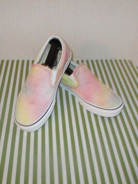 Vans Off the Wall Slip-on Sneakers